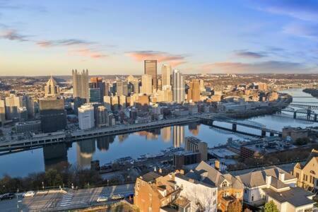 Apartament Charming Studio-Panoramic View-Your Pittsburgh Sanctuary Zewnętrze zdjęcie