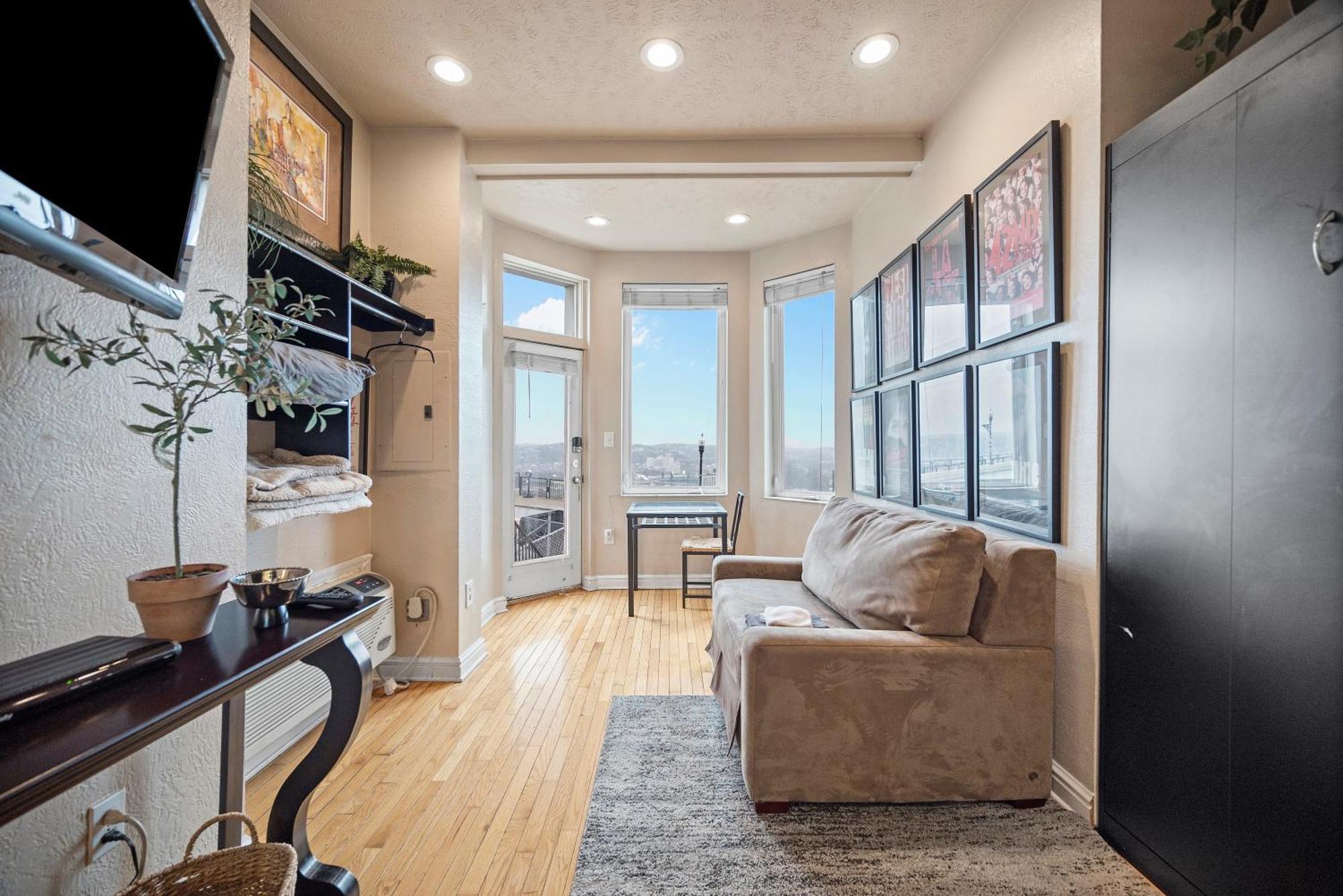 Apartament Charming Studio-Panoramic View-Your Pittsburgh Sanctuary Zewnętrze zdjęcie