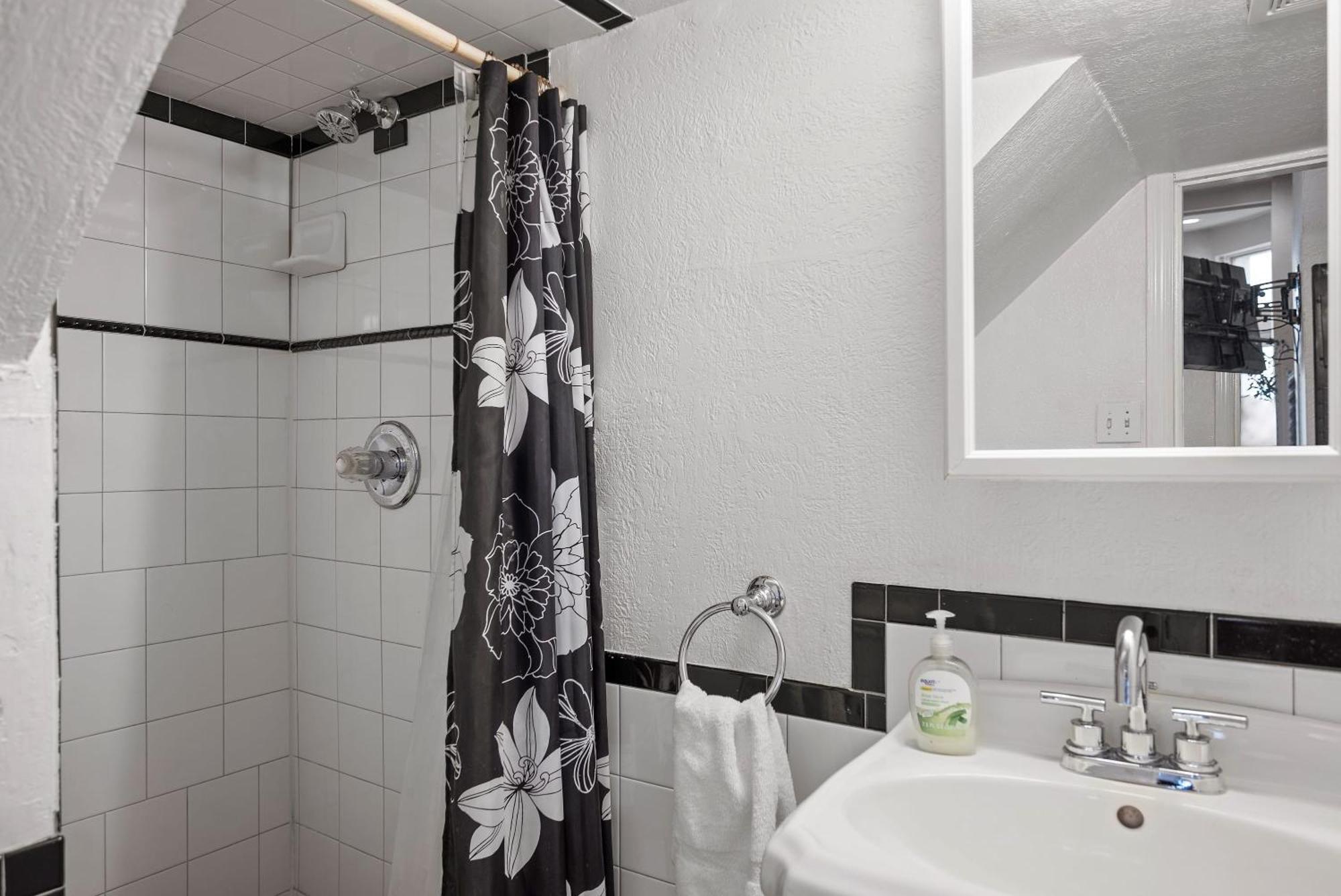 Apartament Charming Studio-Panoramic View-Your Pittsburgh Sanctuary Zewnętrze zdjęcie